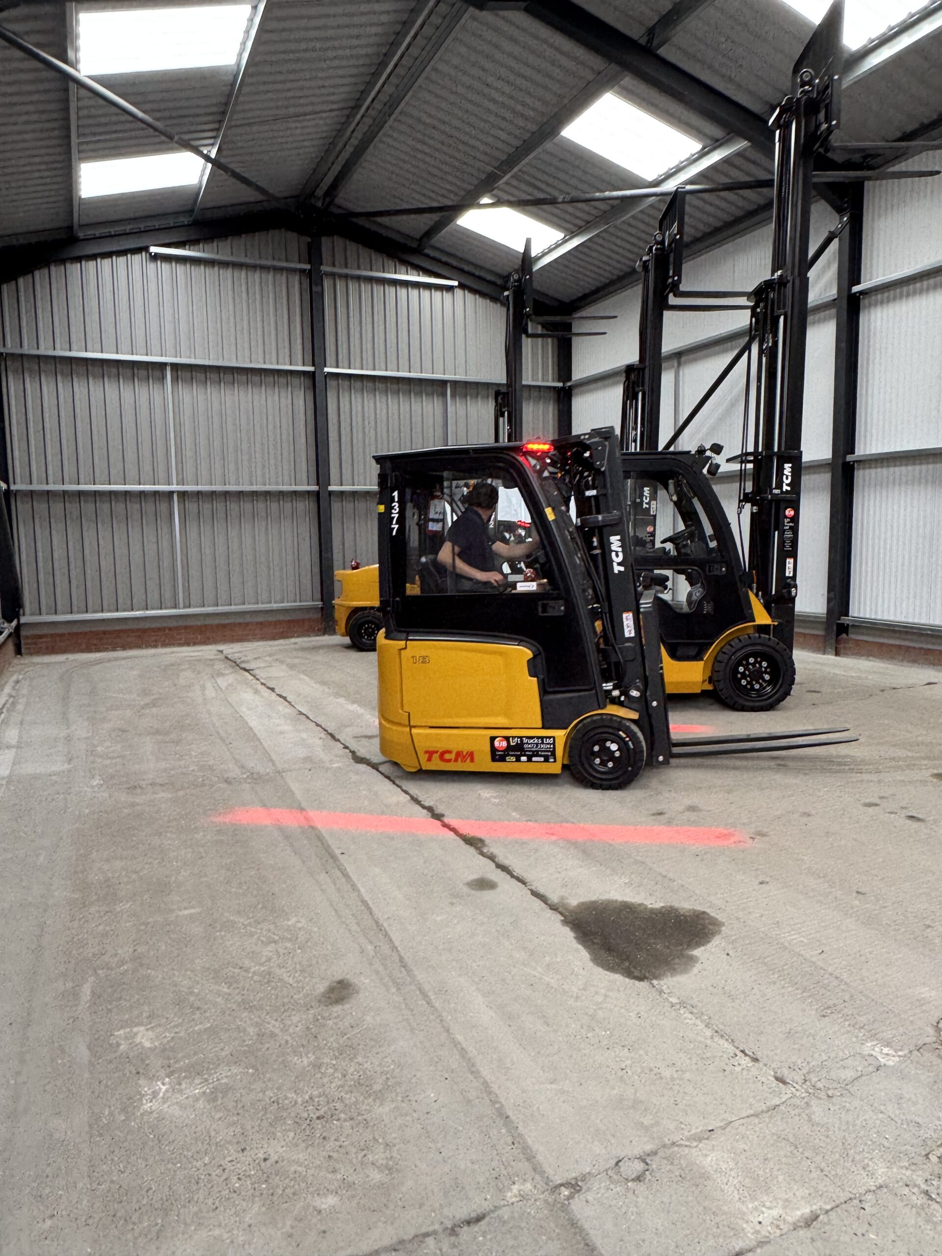 Counterbalance forklift on short-term hire.